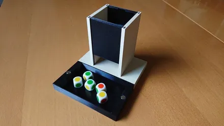 3D printed Collapsible Travel Dice Tower — community design photo